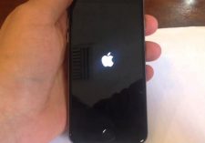 iPhone 7 Plus rebooting