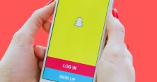 how to restart snapchat on iphone