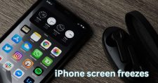 iPhone screen freezes and won't respond to touch