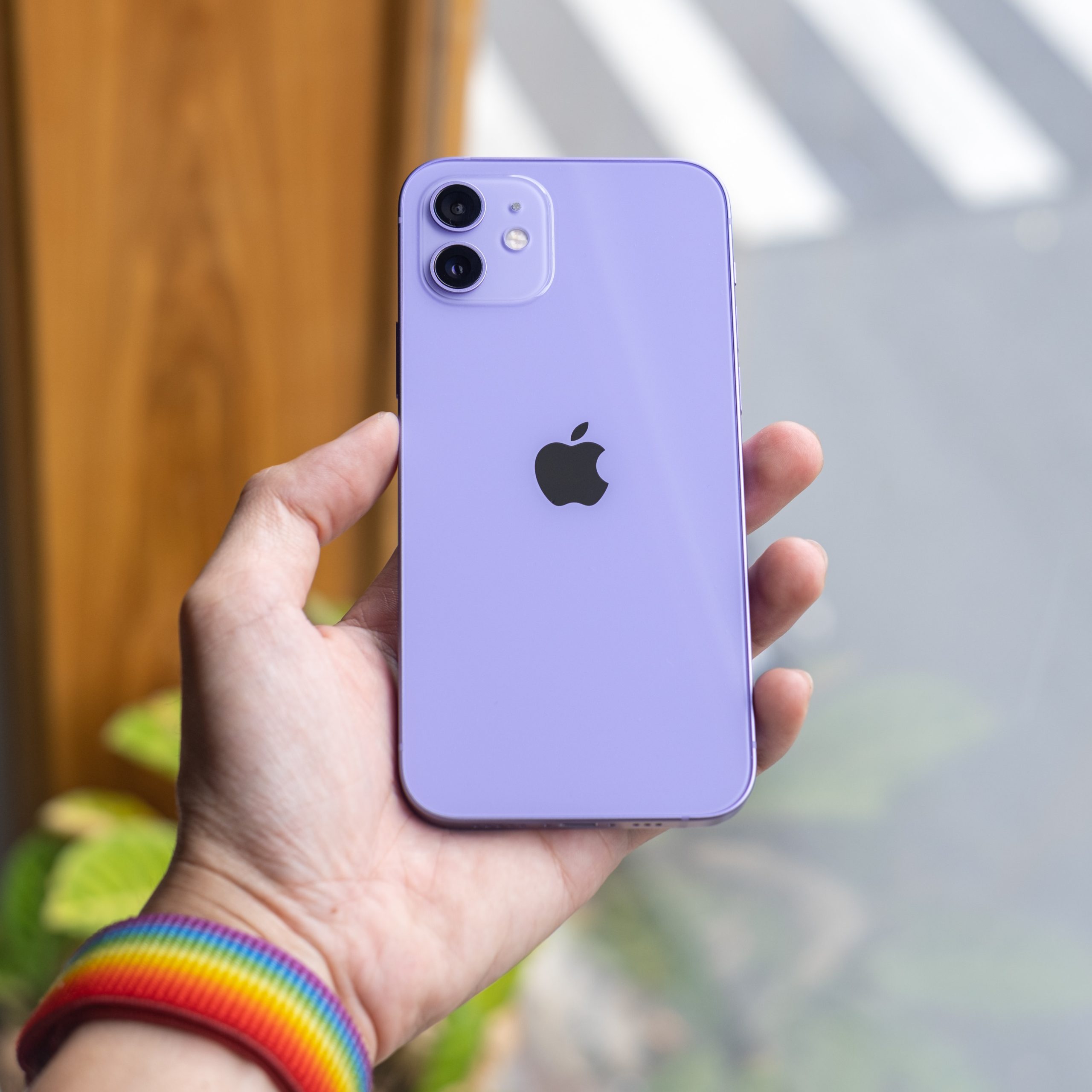 iPhone 12 No Sound issue? Here are some ways to fix it 5 Check for hardware damage